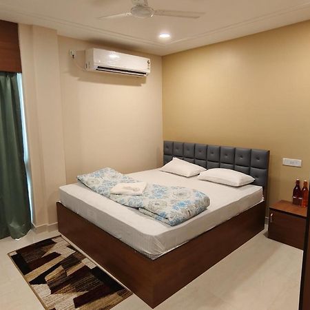 Hotel Cosy Inn 디가 외부 사진