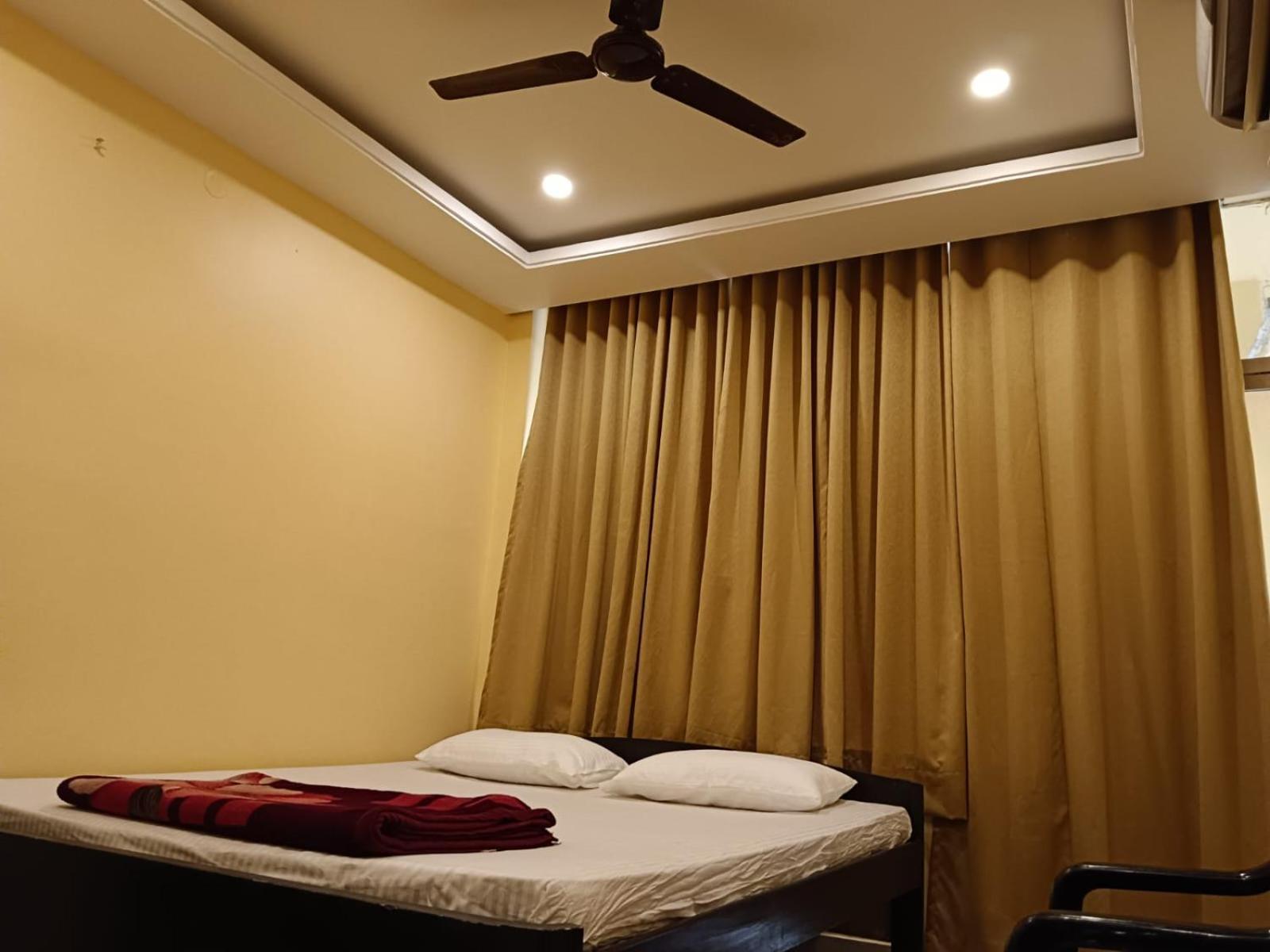 Hotel Cosy Inn 디가 외부 사진